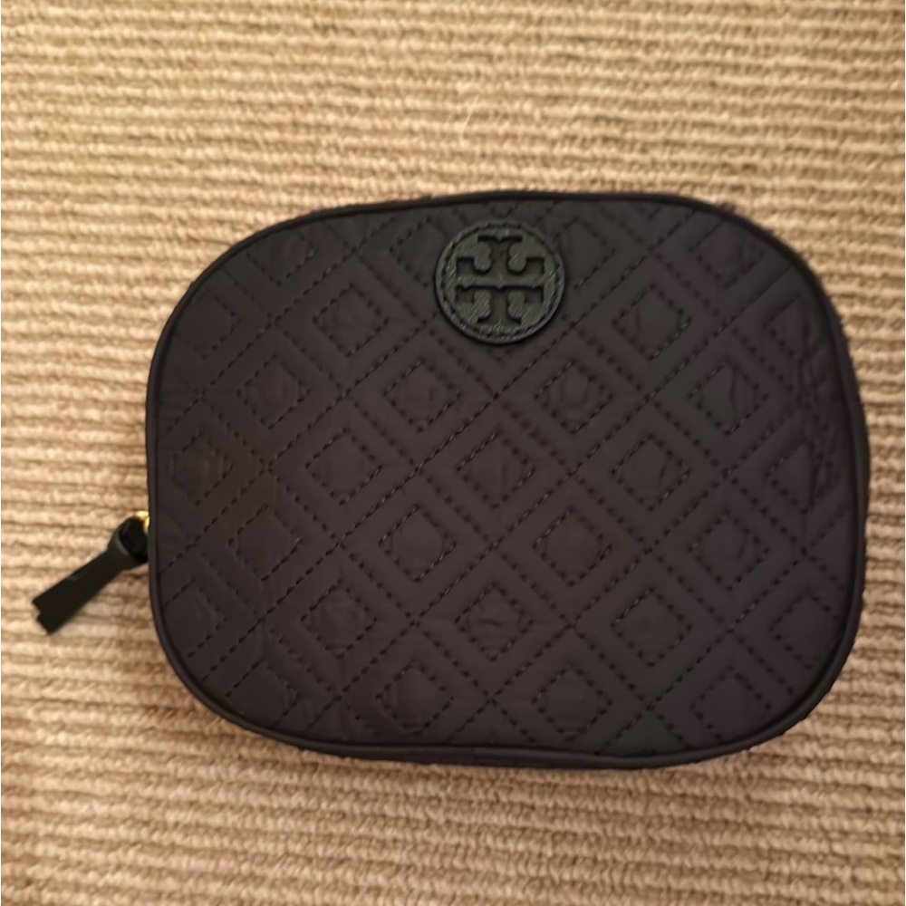 NWT Tory Burch Ella Quilted Cosmetic Case.